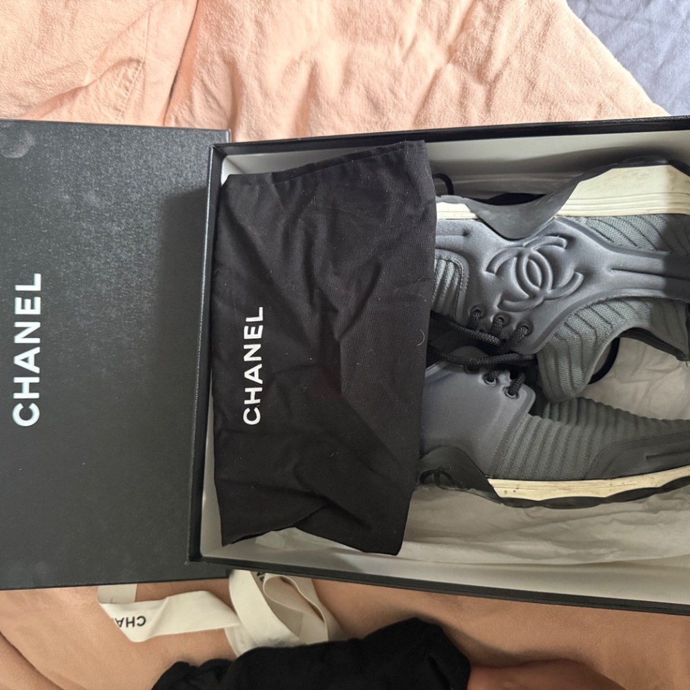 Chanel sneakers - Picture 3 of 5